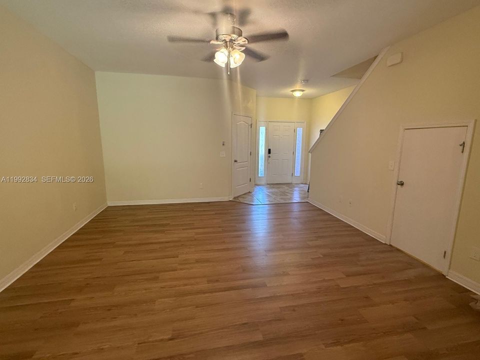 Active With Contract: $2,260 (3 beds, 2 baths, 0 Square Feet)