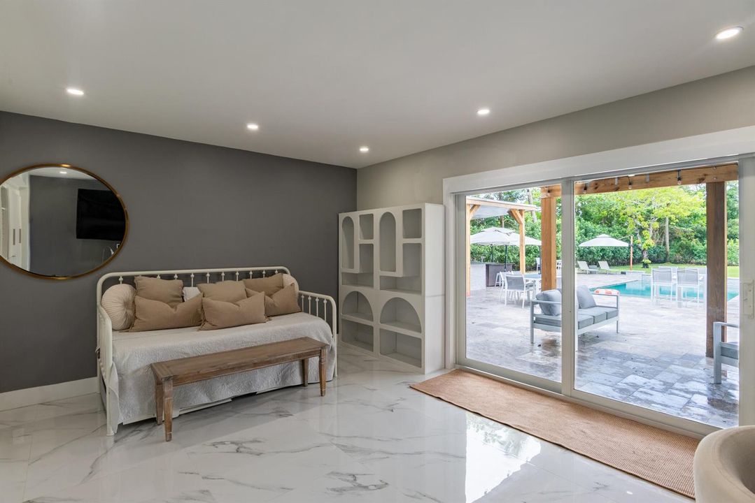 © Clark-13487 Barwick Road-008