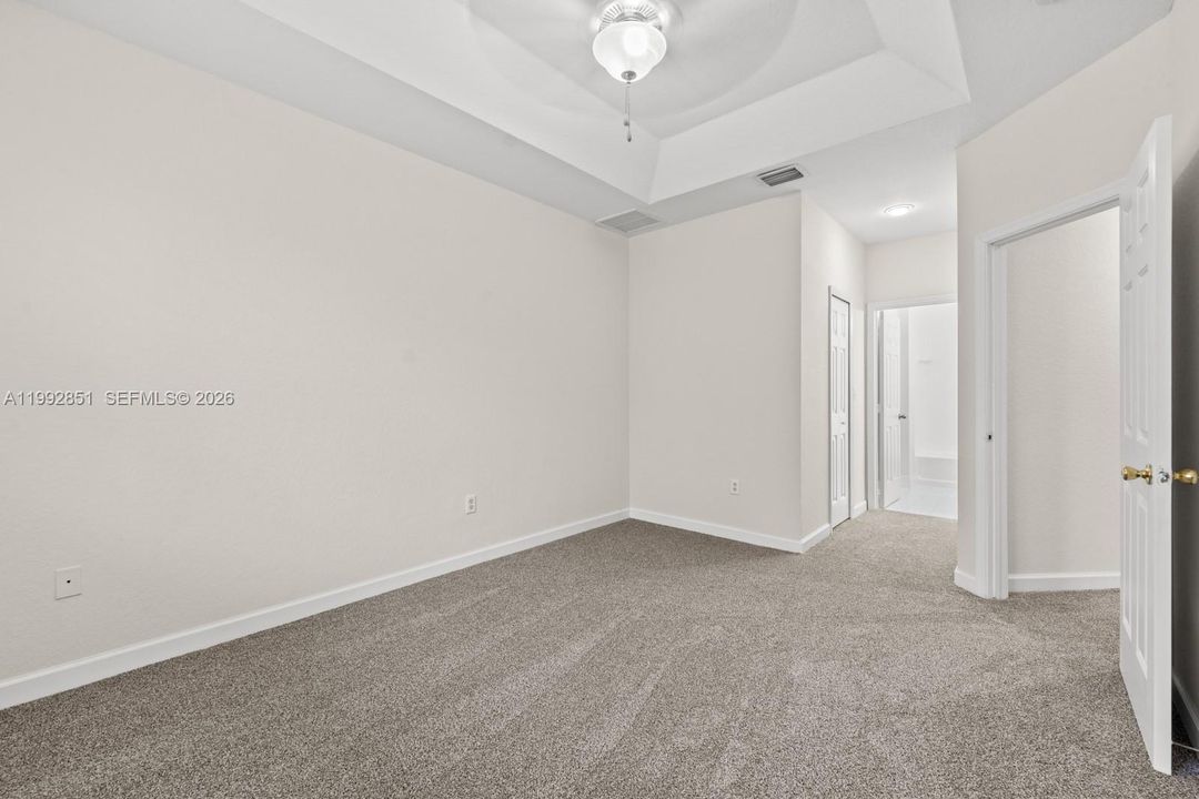 For Sale: $344,999 (4 beds, 2 baths, 1852 Square Feet)