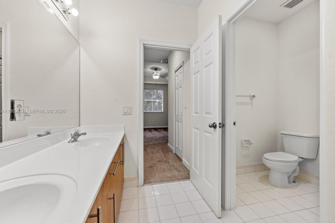 For Sale: $344,999 (4 beds, 2 baths, 1852 Square Feet)