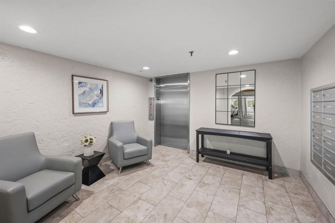 Elevator in Lobby