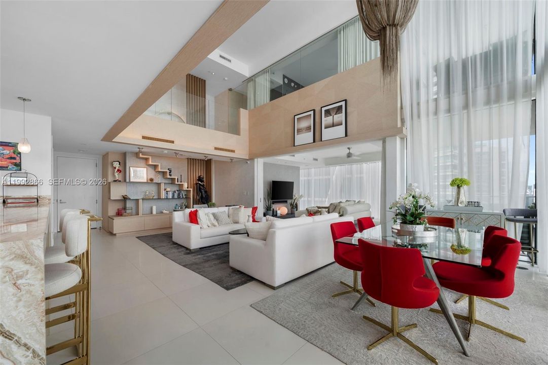 В аренду: $19,500 (2 спален, 2 ванн, 2566 Квадратных фут)