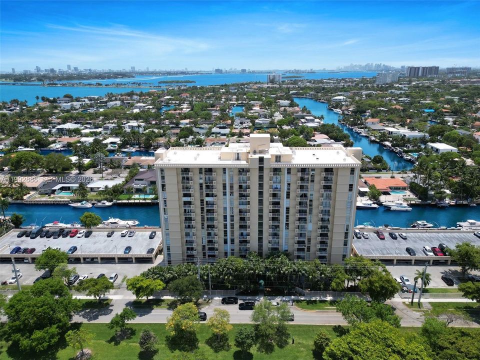 En Venta: $175,000 (1 camas, 1 baños, 723 Pies cuadrados)