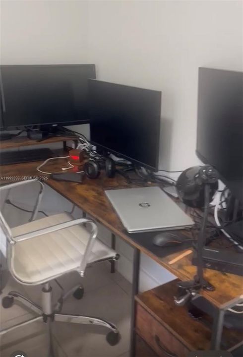 For Rent: $2,000 (1 beds, 1 baths, 0 Square Feet)