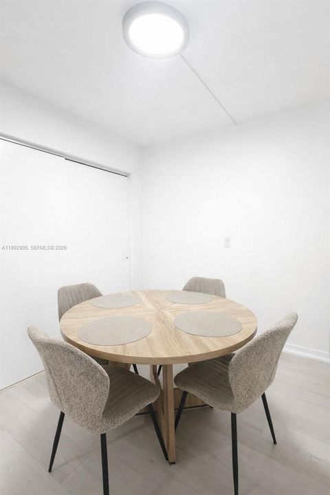 For Sale: $205,000 (2 beds, 2 baths, 1020 Square Feet)