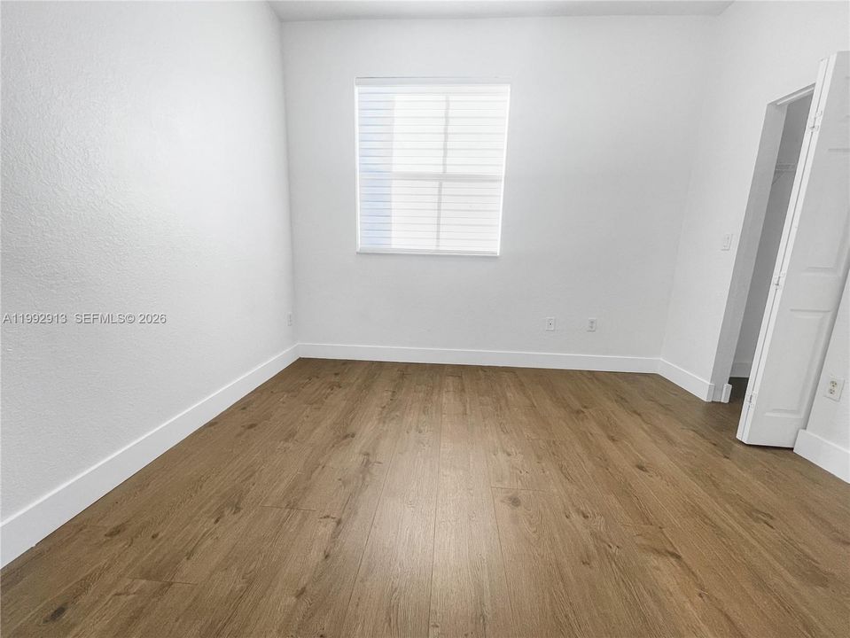 For Rent: $3,200 (3 beds, 2 baths, 1251 Square Feet)