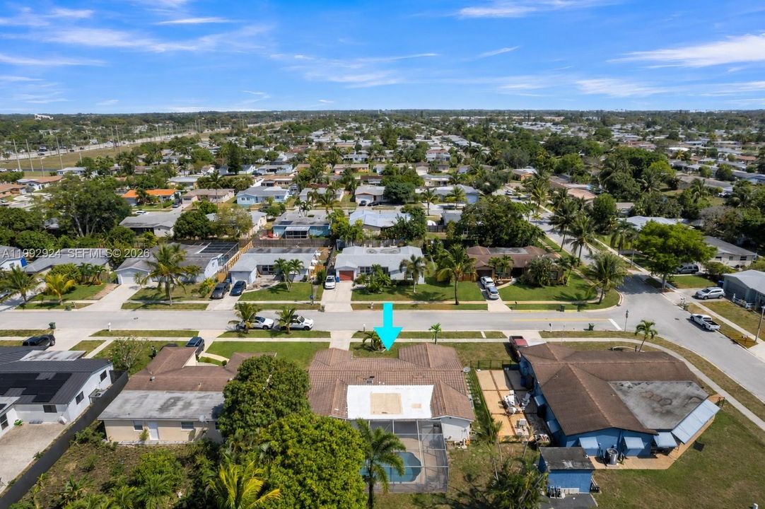 Active With Contract: $529,000 (3 beds, 2 baths, 1582 Square Feet)