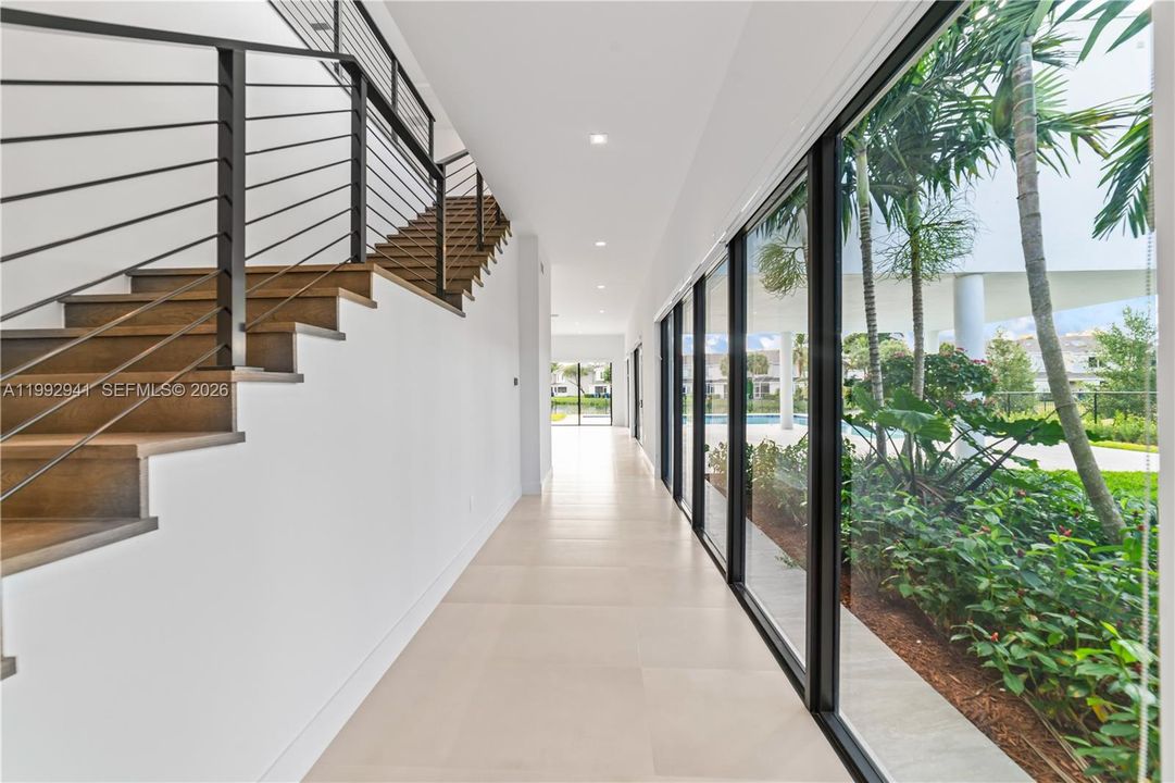 For Rent: $20,000 (5 beds, 6 baths, 5368 Square Feet)