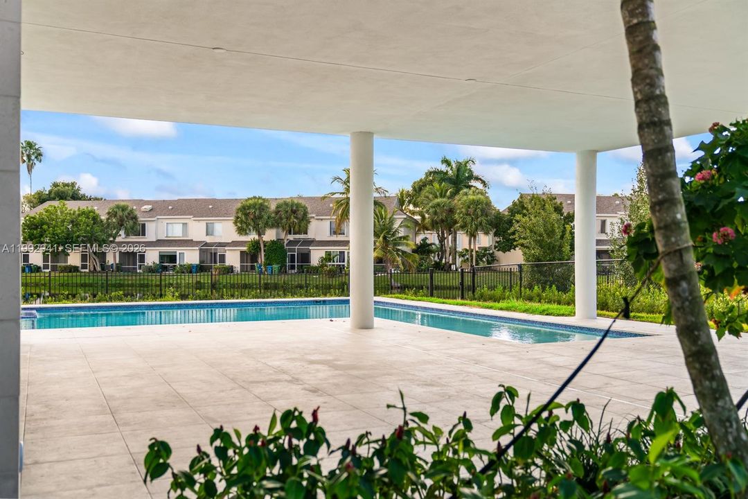 For Rent: $20,000 (5 beds, 6 baths, 5368 Square Feet)