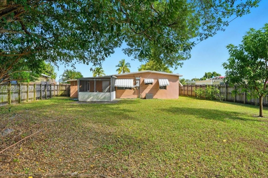 En Venta: $350,000 (2 camas, 1 baños, 878 Pies cuadrados)