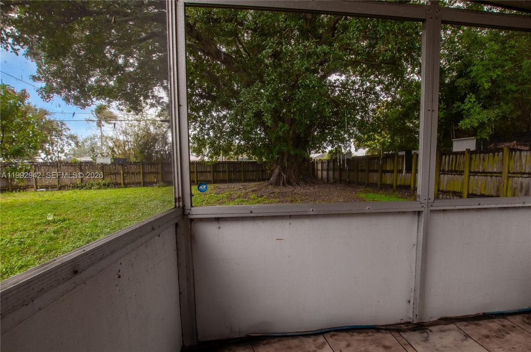 En Venta: $350,000 (2 camas, 1 baños, 878 Pies cuadrados)