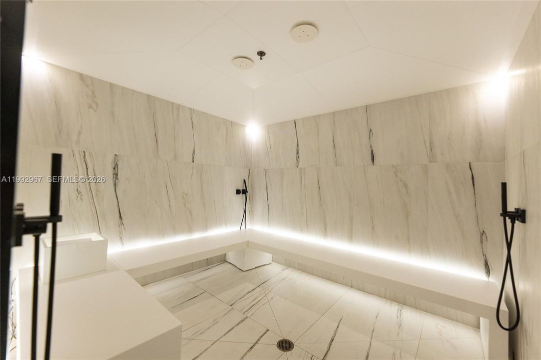 В аренду: $65,000 (5 спален, 7 ванн, 3803 Квадратных фут)