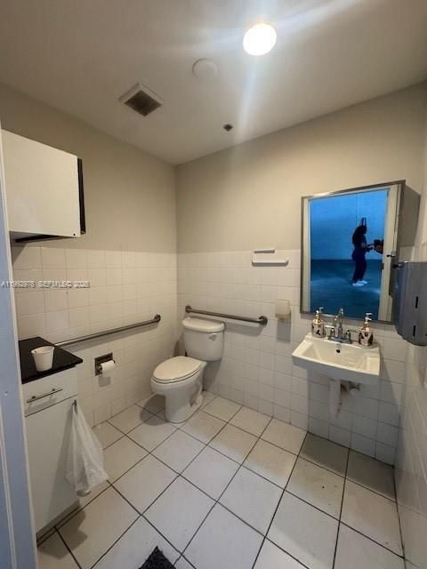 Activo con contrato: $4,700 (0 camas, 0 baños, 0 Pies cuadrados)