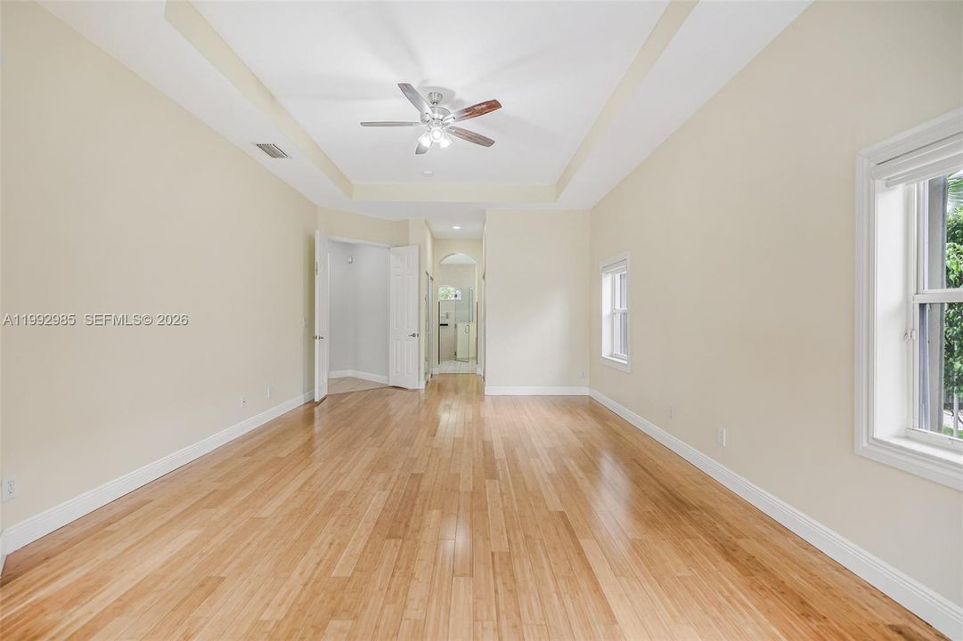Active With Contract: $5,500 (4 beds, 2 baths, 2562 Square Feet)
