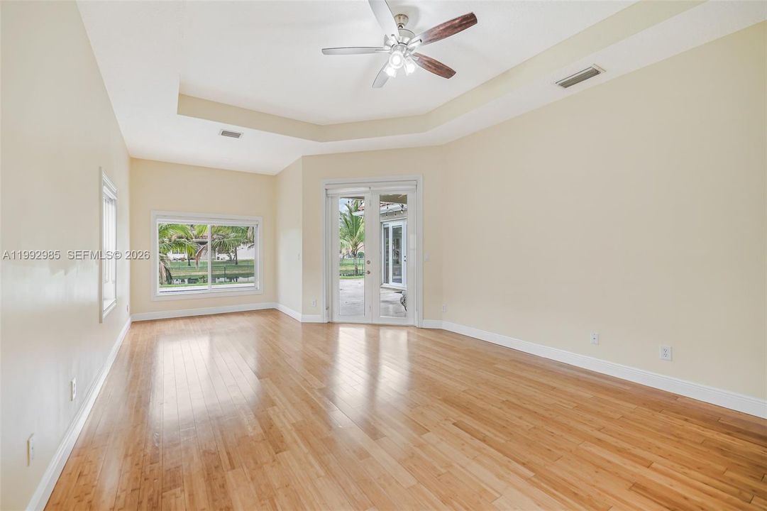 Active With Contract: $5,500 (4 beds, 2 baths, 2562 Square Feet)
