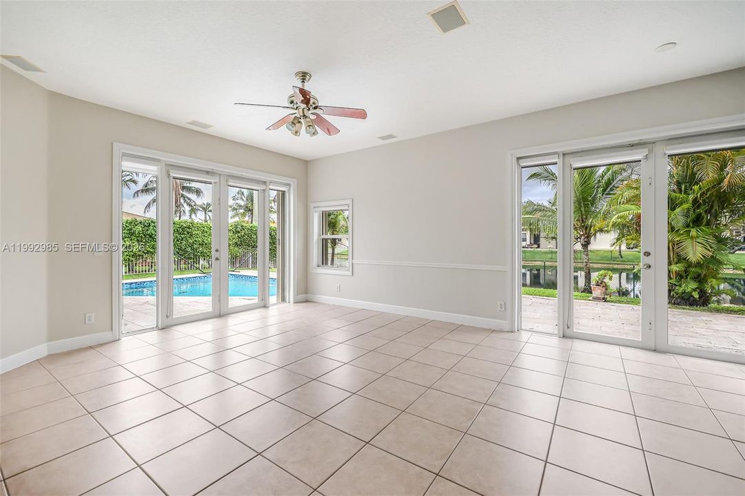 Active With Contract: $5,500 (4 beds, 2 baths, 2562 Square Feet)
