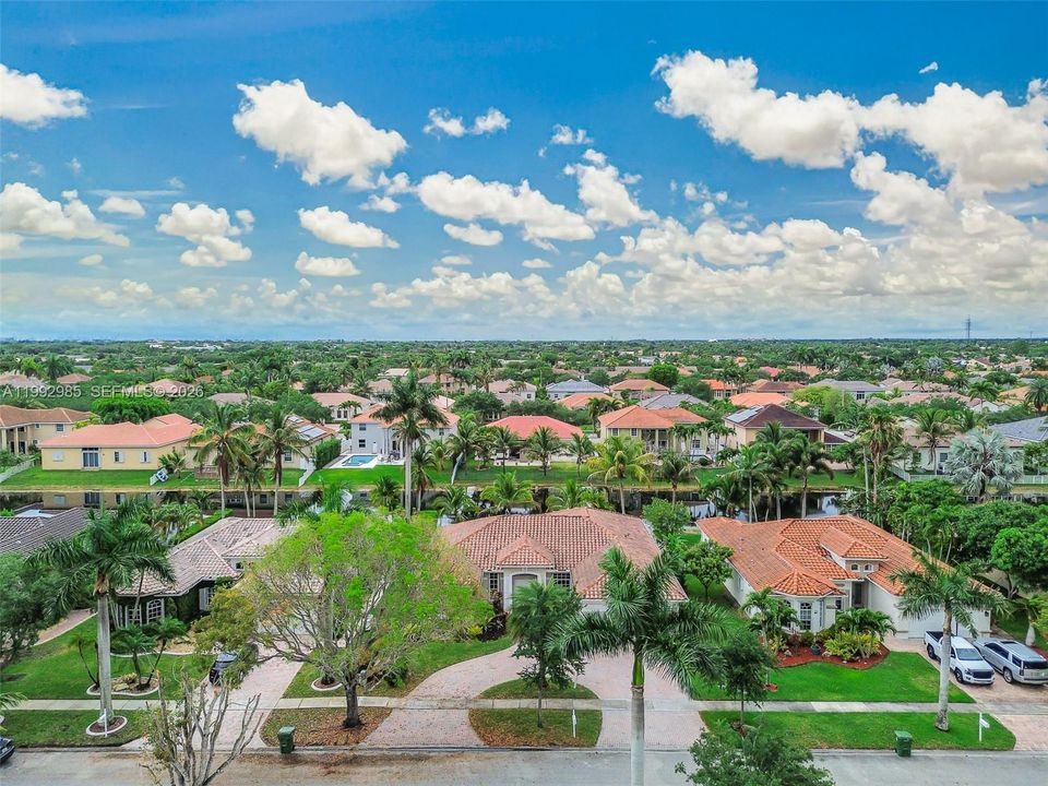 Active With Contract: $5,500 (4 beds, 2 baths, 2562 Square Feet)