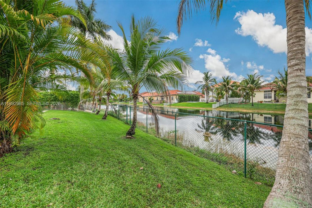 Active With Contract: $5,500 (4 beds, 2 baths, 2562 Square Feet)