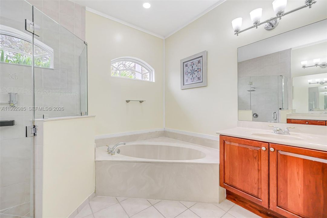 Active With Contract: $5,500 (4 beds, 2 baths, 2562 Square Feet)