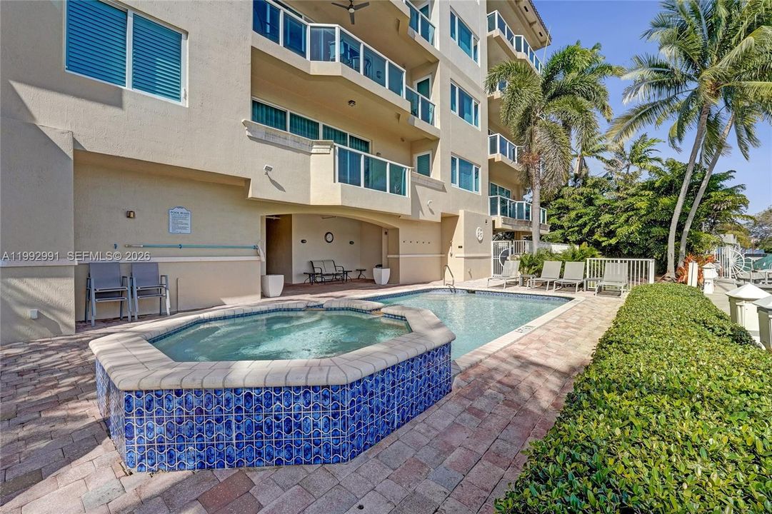 En Venta: $1,745,000 (2 camas, 2 baños, 2394 Pies cuadrados)