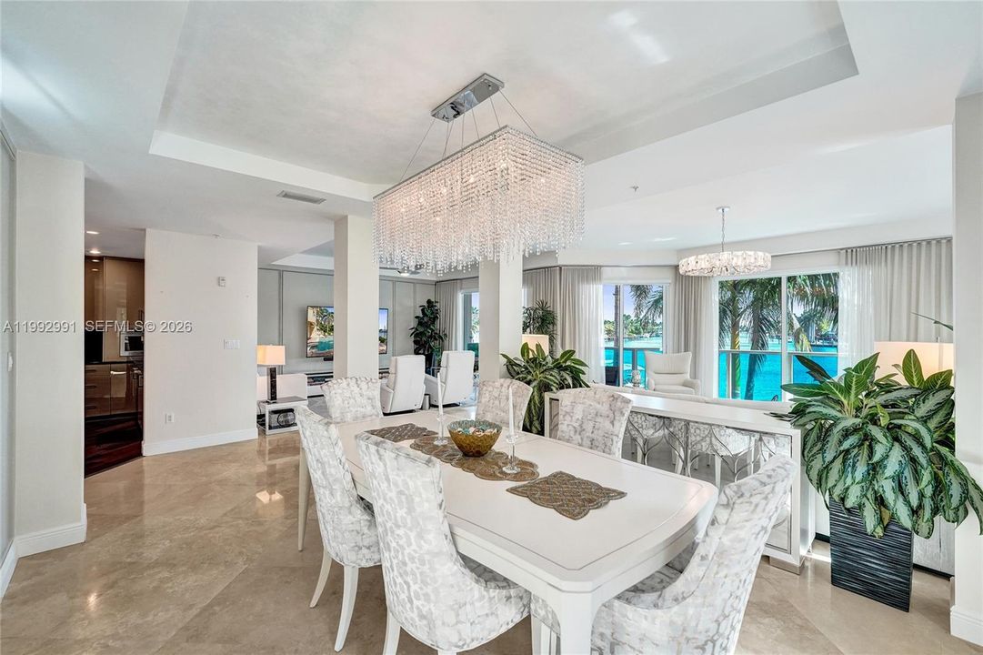 En Venta: $1,745,000 (2 camas, 2 baños, 2394 Pies cuadrados)