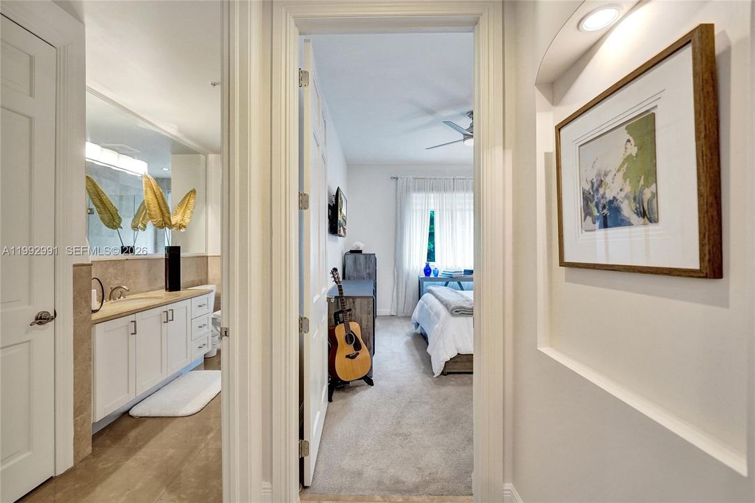 En Venta: $1,745,000 (2 camas, 2 baños, 2394 Pies cuadrados)