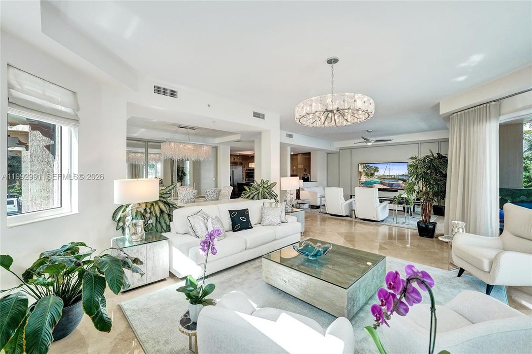 En Venta: $1,745,000 (2 camas, 2 baños, 2394 Pies cuadrados)