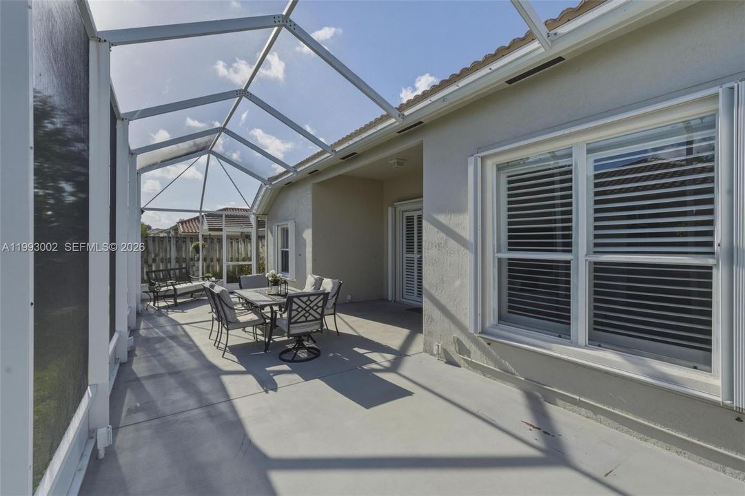 Vendido Recientemente: $780,000 (4 camas, 3 baños, 2082 Pies cuadrados)