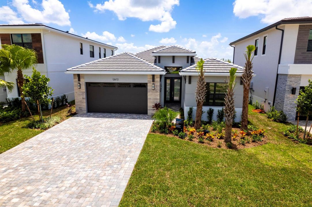solana-bay-redondo-exterior