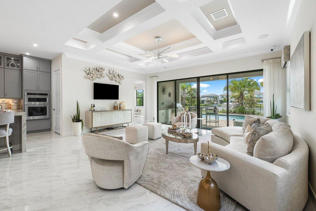 solana-bay-redondo-great-room2