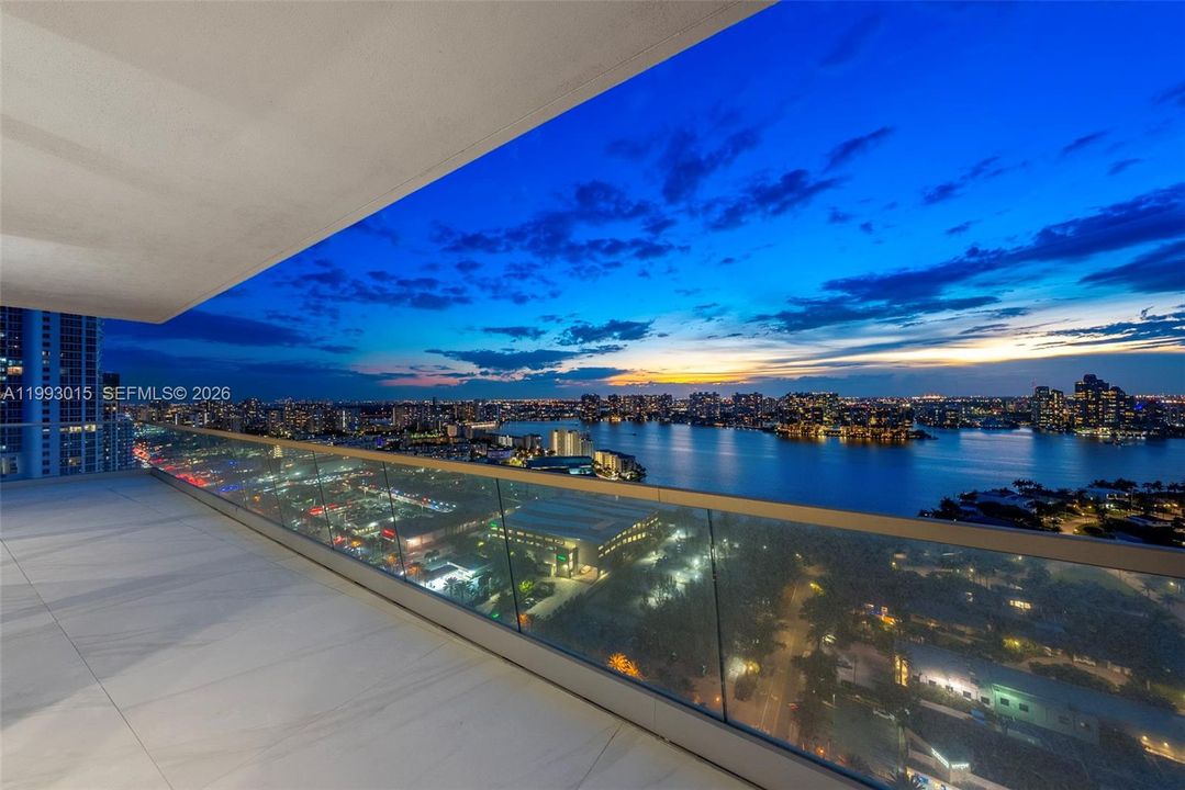 For Sale: $7,299,000 (4 beds, 5 baths, 3252 Square Feet)
