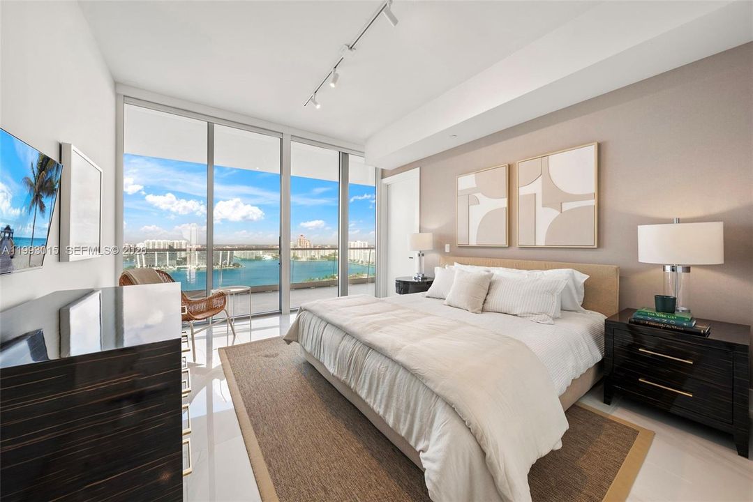 For Sale: $7,299,000 (4 beds, 5 baths, 3252 Square Feet)
