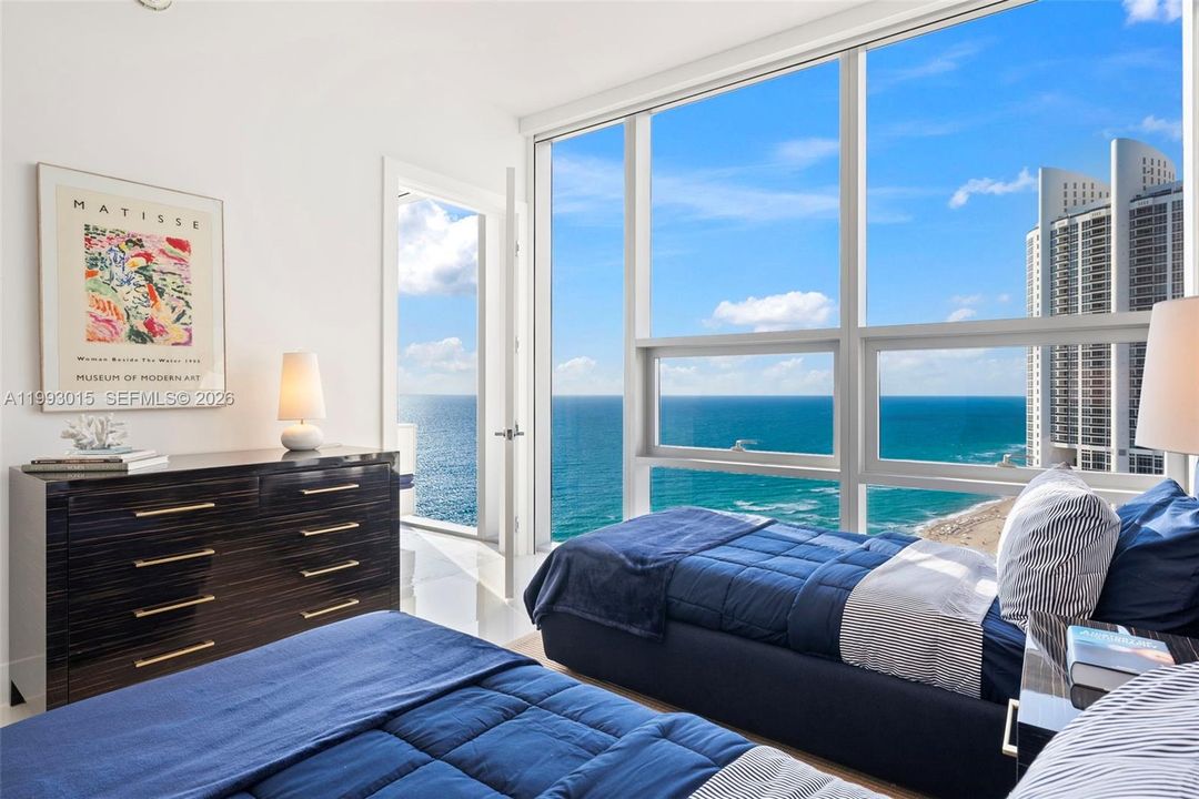 For Sale: $7,299,000 (4 beds, 5 baths, 3252 Square Feet)