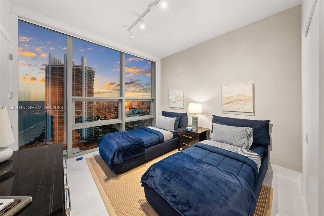For Sale: $7,299,000 (4 beds, 5 baths, 3252 Square Feet)