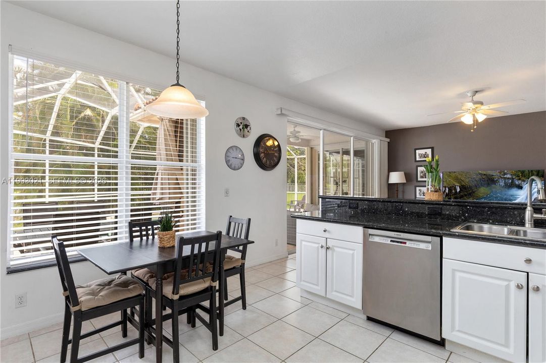 Activo con contrato: $970,000 (4 camas, 2 baños, 2541 Pies cuadrados)