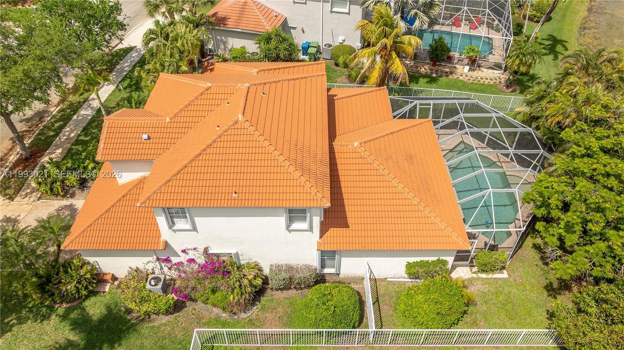 Activo con contrato: $970,000 (4 camas, 2 baños, 2541 Pies cuadrados)