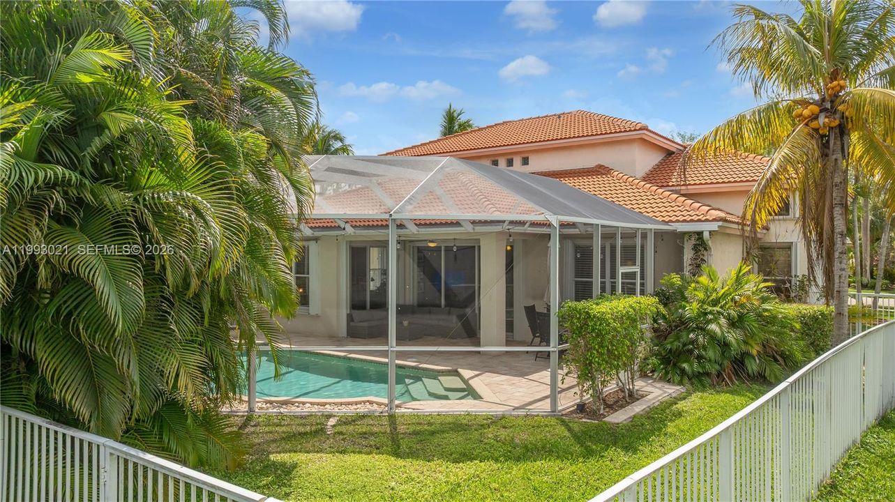 Activo con contrato: $970,000 (4 camas, 2 baños, 2541 Pies cuadrados)