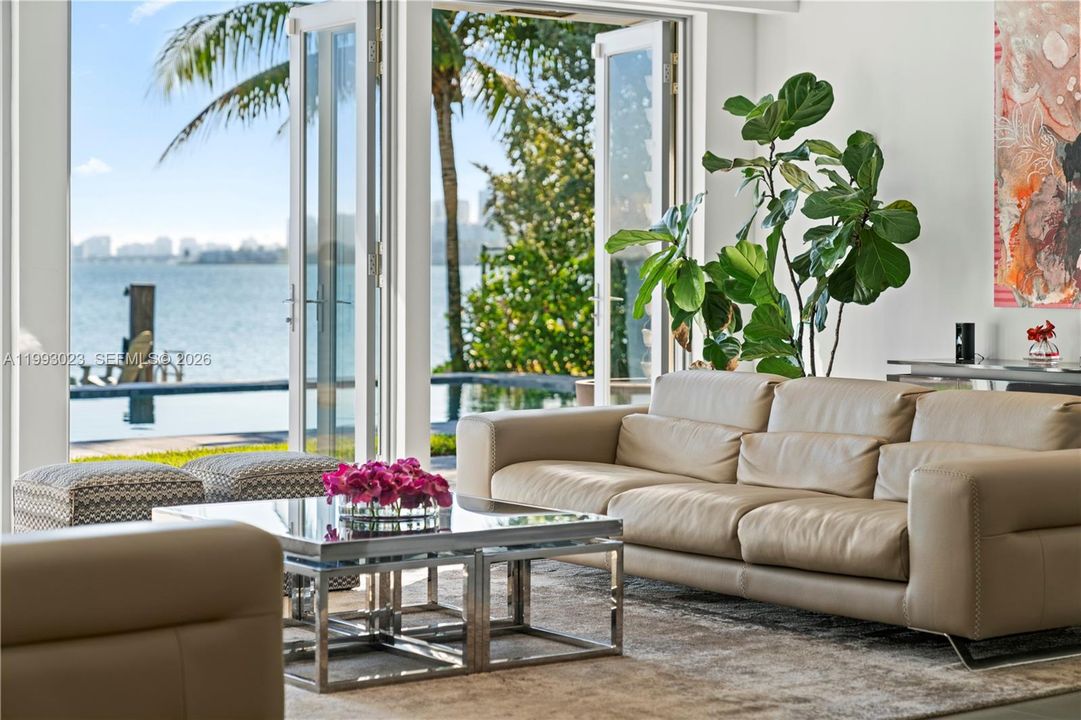 For Sale: $8,995,000 (4 beds, 4 baths, 4225 Square Feet)
