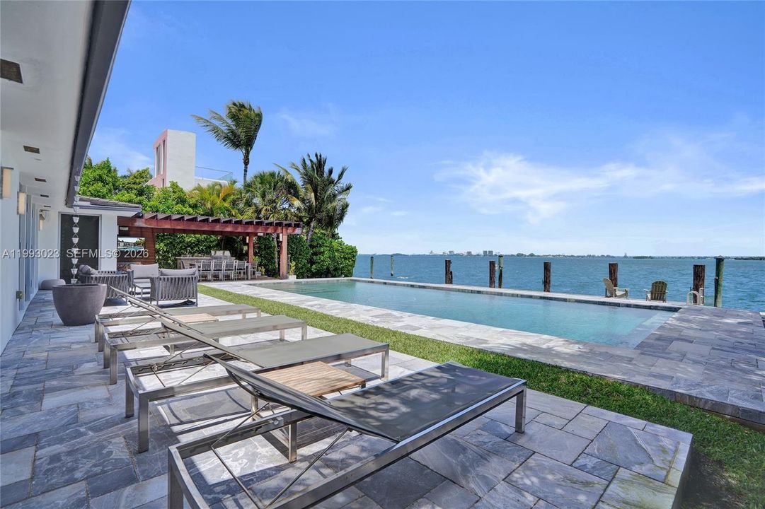For Sale: $8,995,000 (4 beds, 4 baths, 4225 Square Feet)