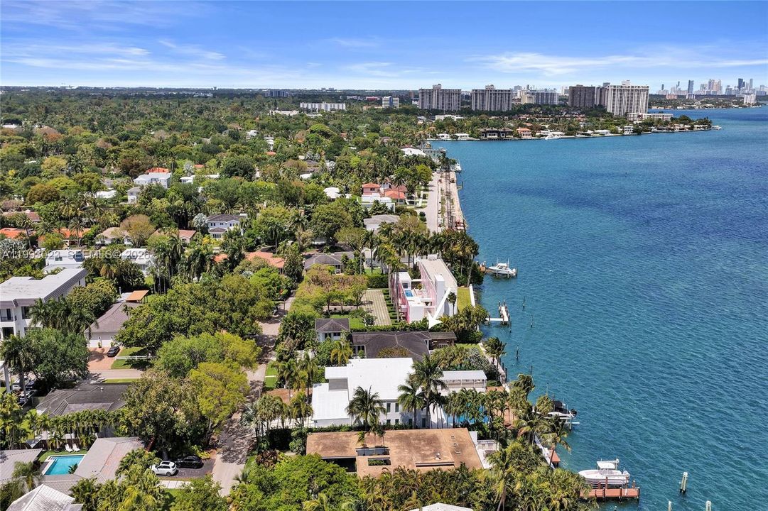 For Sale: $8,995,000 (4 beds, 4 baths, 4225 Square Feet)