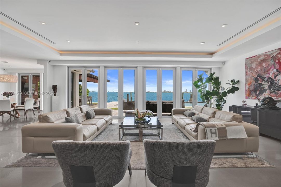 For Sale: $8,995,000 (4 beds, 4 baths, 4225 Square Feet)
