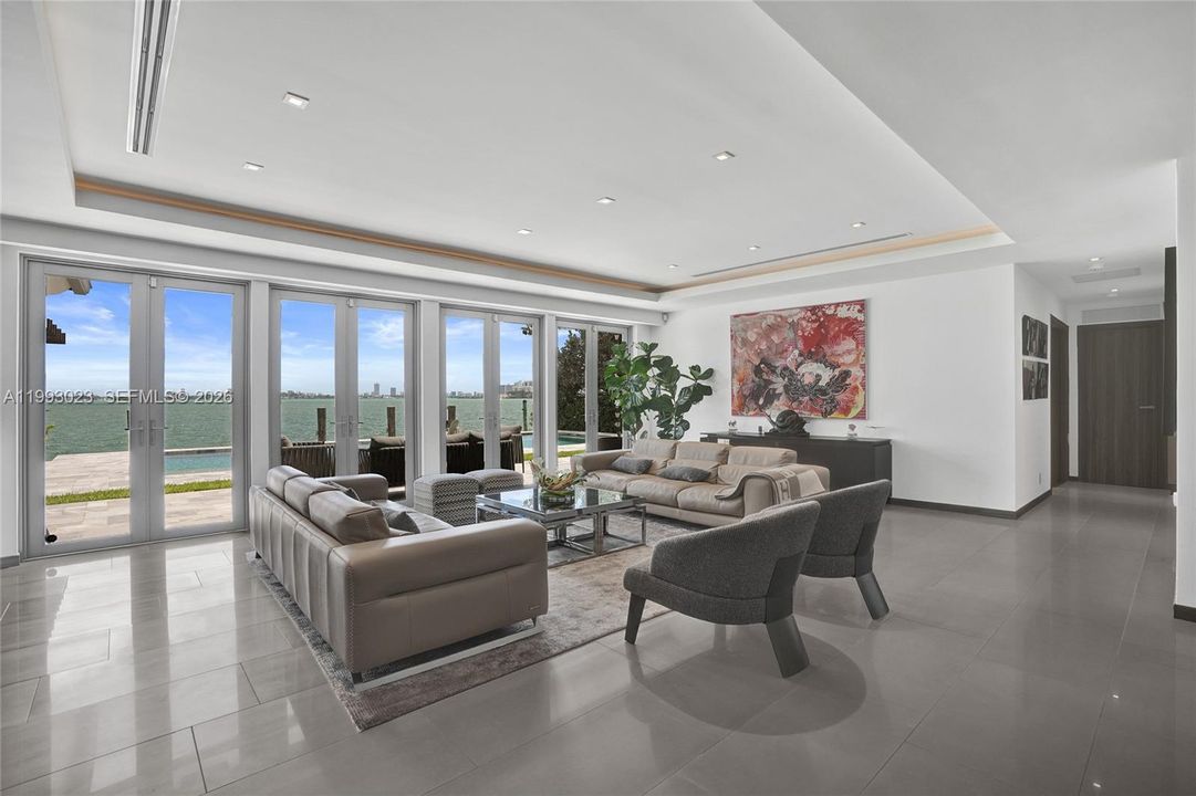 For Sale: $8,995,000 (4 beds, 4 baths, 4225 Square Feet)