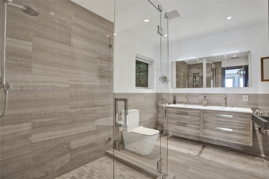 For Sale: $8,995,000 (4 beds, 4 baths, 4225 Square Feet)