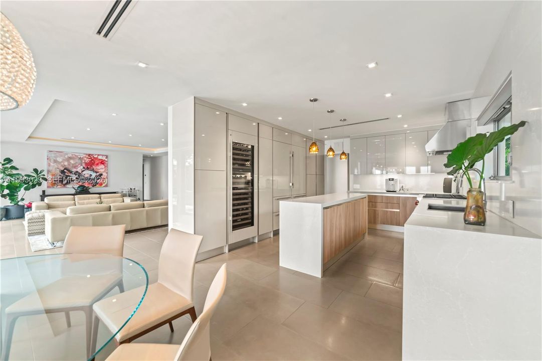 For Sale: $8,995,000 (4 beds, 4 baths, 4225 Square Feet)