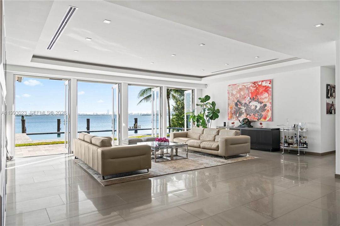 For Sale: $8,995,000 (4 beds, 4 baths, 4225 Square Feet)