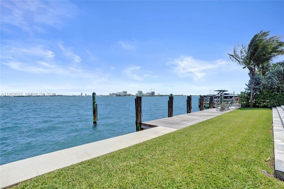 For Sale: $8,995,000 (4 beds, 4 baths, 4225 Square Feet)