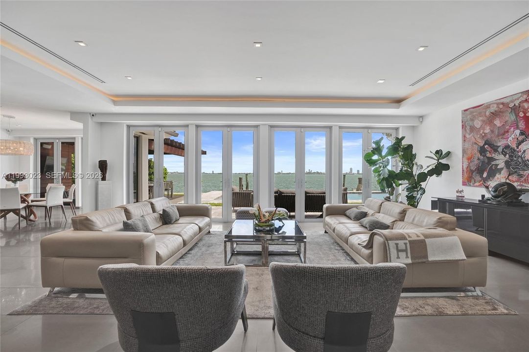 For Sale: $8,995,000 (4 beds, 4 baths, 4225 Square Feet)