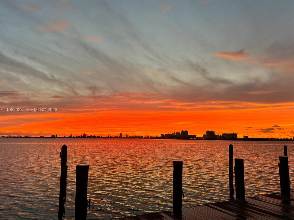 For Sale: $8,995,000 (4 beds, 4 baths, 4225 Square Feet)
