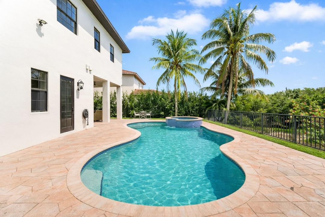 pool 2