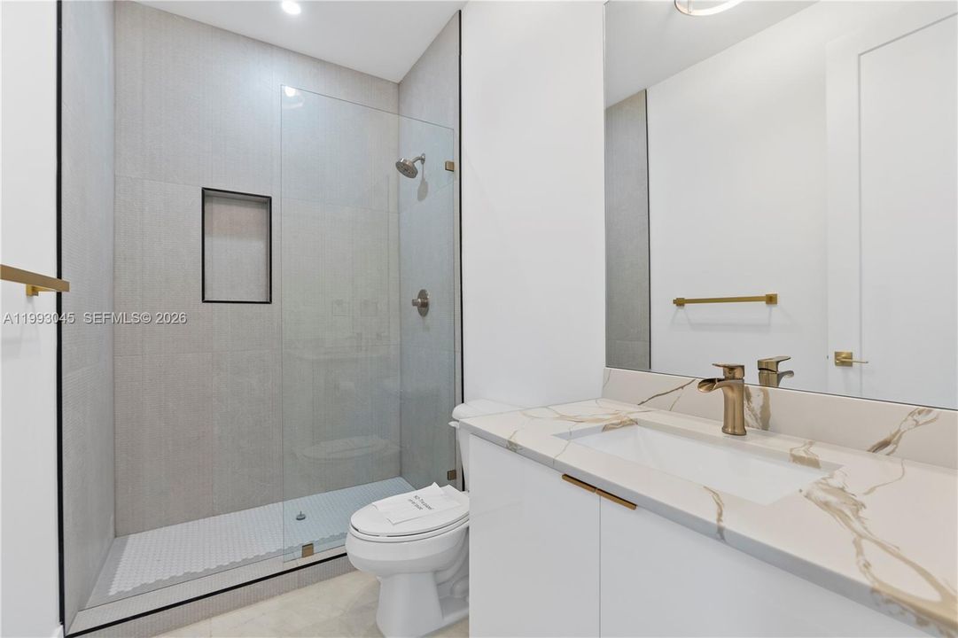 Active With Contract: $4,700 (4 beds, 3 baths, 2928 Square Feet)